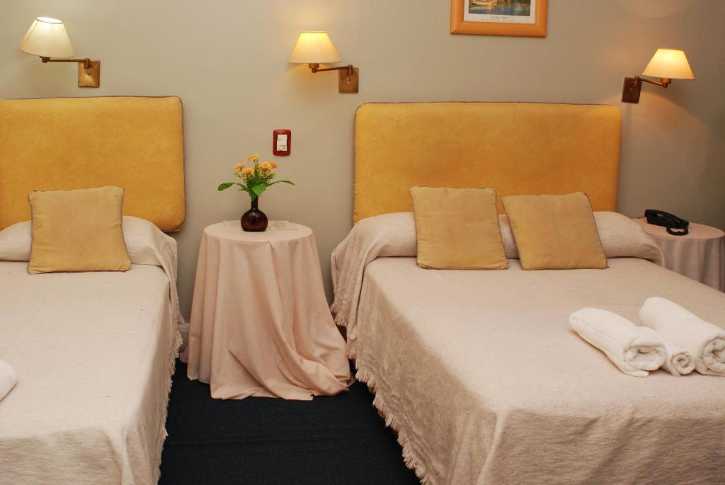 Hostal Meeting Point